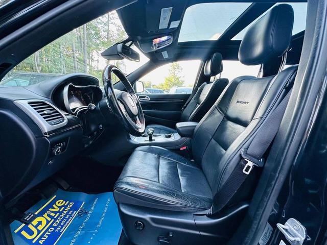 Photo of 2014 Brilliant Black Crystal Pearlcoat Jeep Grand Cherokee