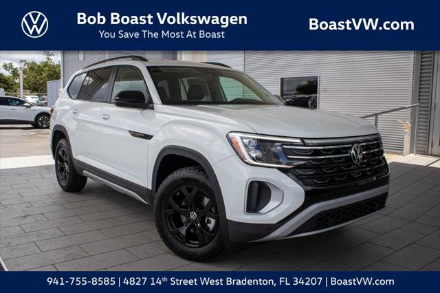 Photo of 2025 Pure White Volkswagen Atlas
