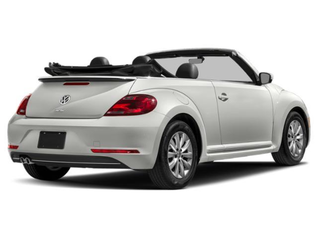 Photo of 2017 Pure White/Black Roof Volkswagen Beetle
