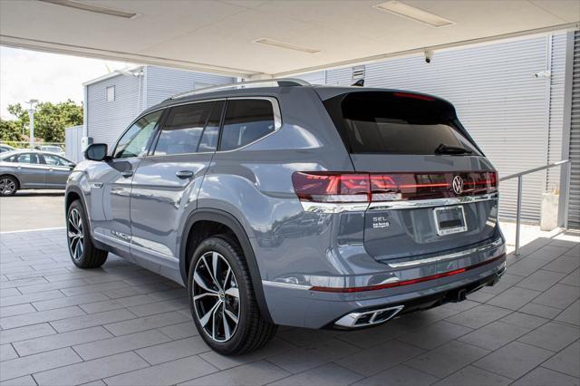 Photo of 2025 Pure Gray Volkswagen Atlas