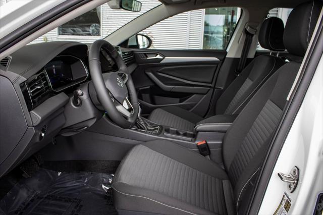 Photo of 2025 Pure White Volkswagen Jetta