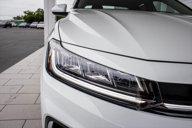 Photo of 2025 Pure White Volkswagen Jetta