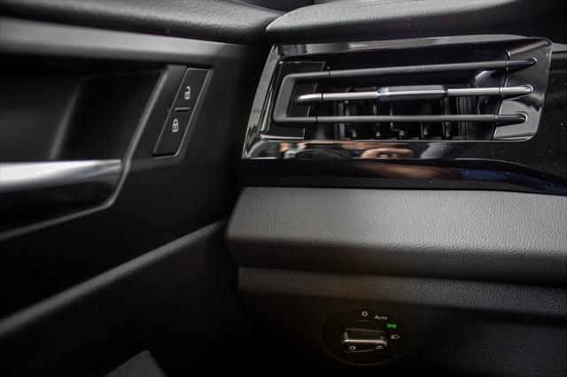 Photo of 2025 Pure White Volkswagen Jetta