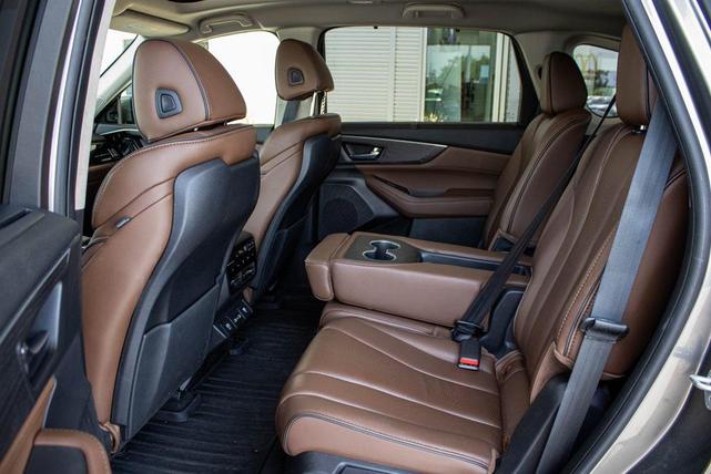 Photo of 2024 Liquid Carbon Metallic Acura MDX