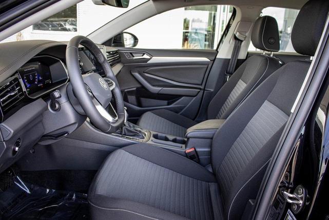 Photo of 2025 Deep Black Volkswagen Jetta