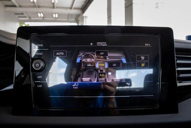 Photo of 2025 Deep Black Volkswagen Jetta