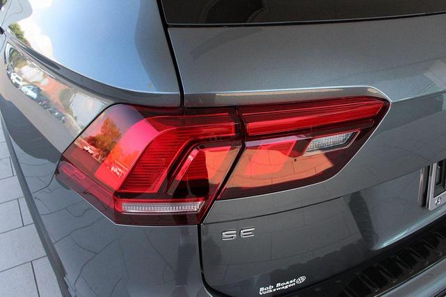 Photo of 2024 Platinum Gray Volkswagen Tiguan