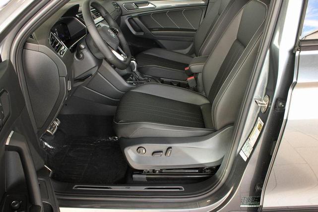 Photo of 2024 Platinum Gray Volkswagen Tiguan