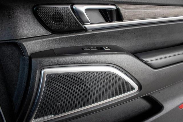 Photo of 2022 Wolf Gray Kia Telluride