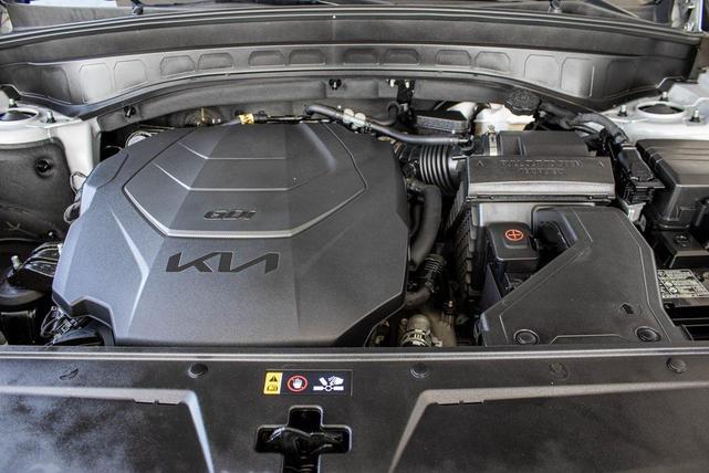 Photo of 2022 Wolf Gray Kia Telluride