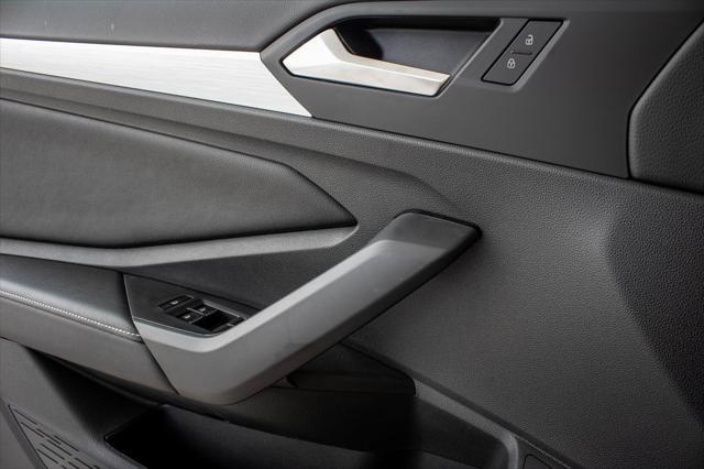 Photo of 2025 Deep Black Volkswagen Jetta
