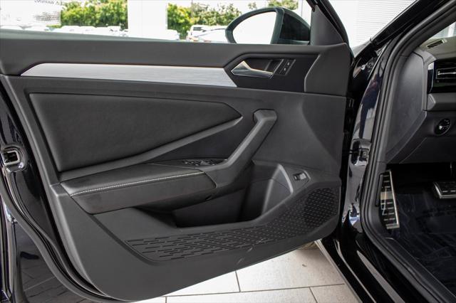 Photo of 2025 Deep Black Volkswagen Jetta