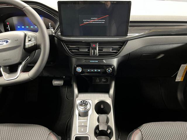 Photo of 2025 Star White Metallic Tri-Coat Ford Escape