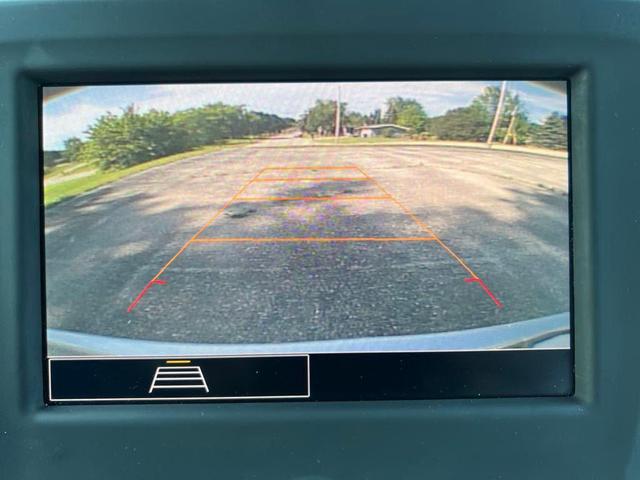 Photo of 2022 Silver Ice Metallic Chevrolet Equinox