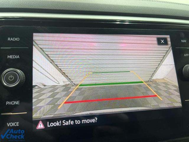 Photo of 2021 Platinum Gray Metallic Volkswagen Atlas