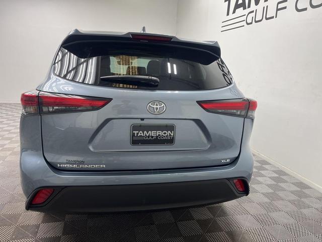 Photo of 2023 Blue Toyota Highlander