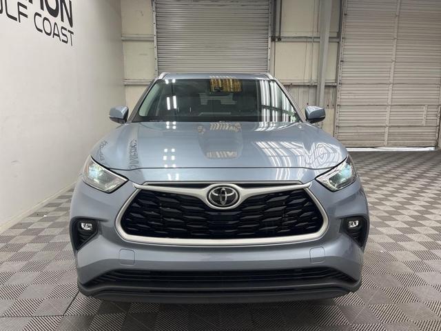 Photo of 2023 Blue Toyota Highlander