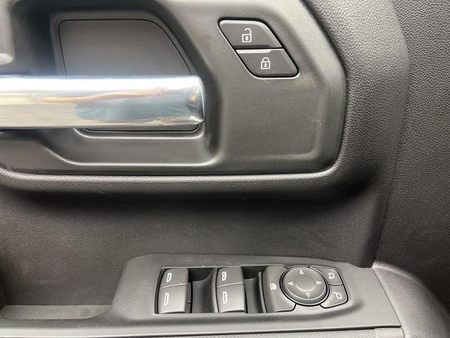 Photo of 2026 Summit White GMC Sierra 1500