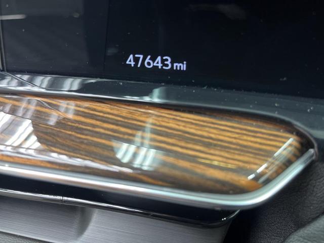 Photo of 2023 Galactic Gray Metallic Cadillac Escalade ESV
