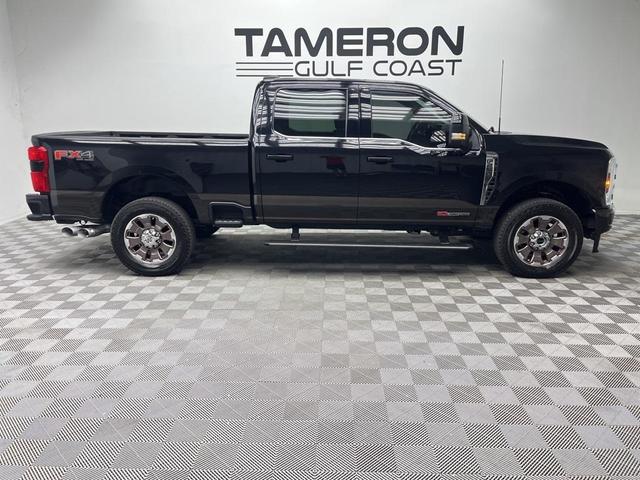 Photo of 2024 Agate Black Metallic Ford F-250