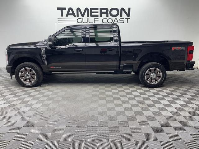 Photo of 2024 Agate Black Metallic Ford F-250