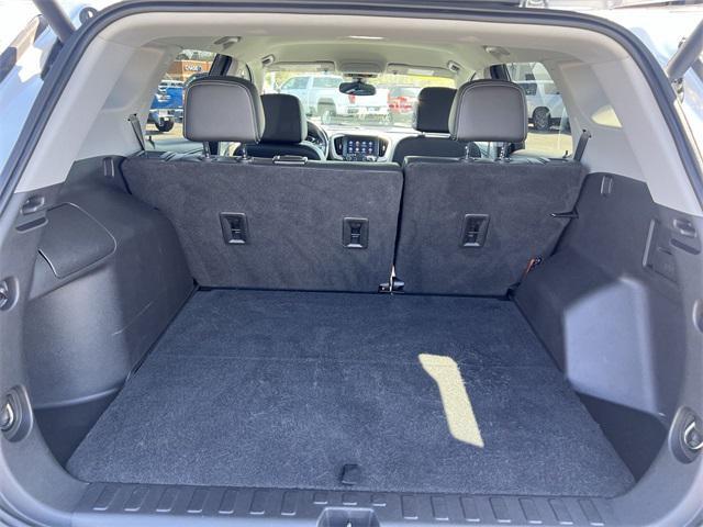 Photo of 2022 Quicksilver Metallic GMC Terrain