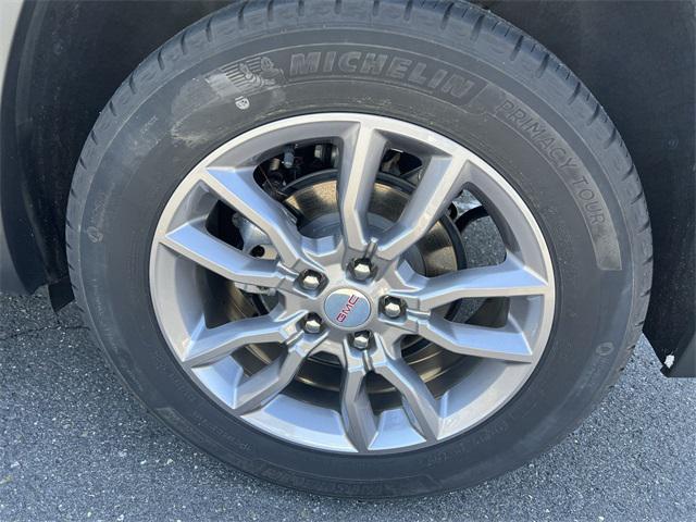 Photo of 2022 Quicksilver Metallic GMC Terrain