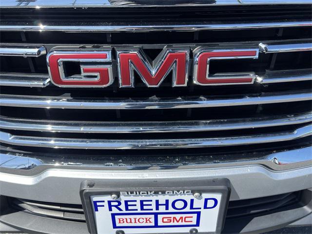 Photo of 2022 Quicksilver Metallic GMC Terrain