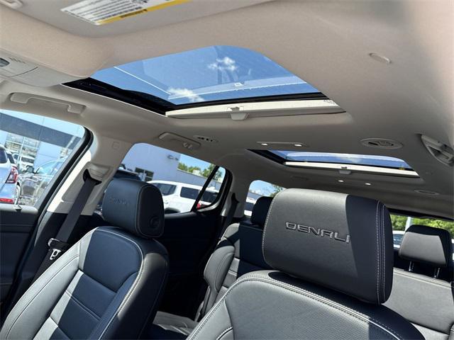 Photo of 2021 Ebony Twilight Metallic GMC Acadia