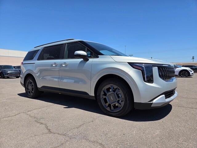 Photo of 2026 Silver Kia Carnival Hybrid