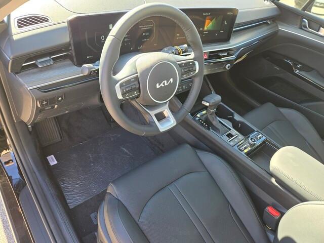 Photo of 2025 Black Kia K5