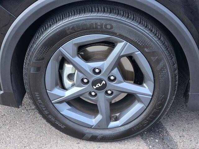 Photo of 2025 Black Kia K4