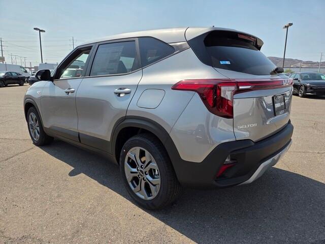 Photo of 2026 Gray Kia Seltos