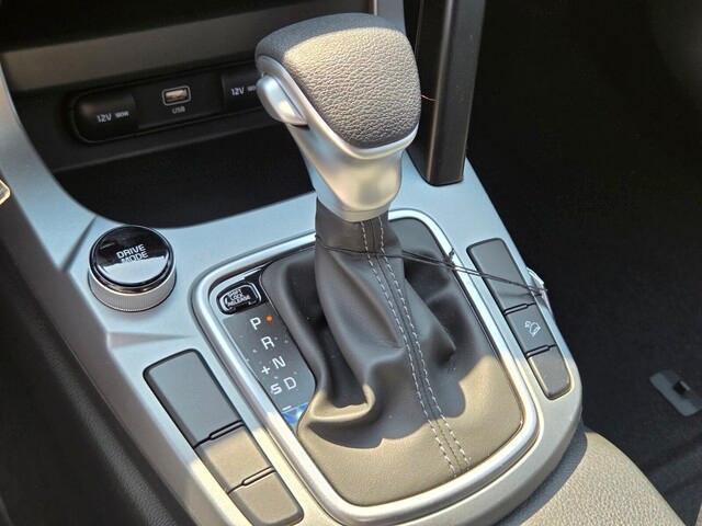 Photo of 2026 Gray Kia Seltos