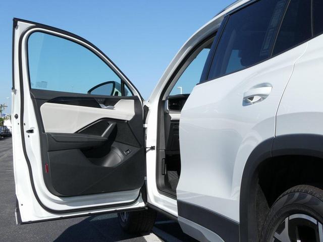 Photo of 2025 Pure White Volkswagen Tiguan