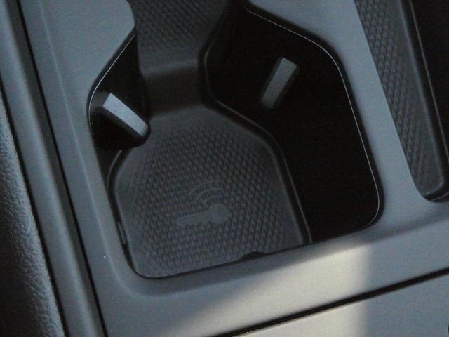 Photo of 2025 Pure White Volkswagen Tiguan