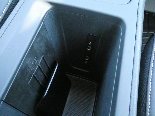 Photo of 2025 Pure White Volkswagen Tiguan