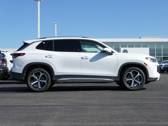 Photo of 2025 Pure White Volkswagen Tiguan