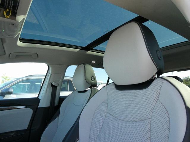 Photo of 2025 Pure White Volkswagen Tiguan