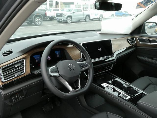 Photo of 2025 Gray Volkswagen Atlas