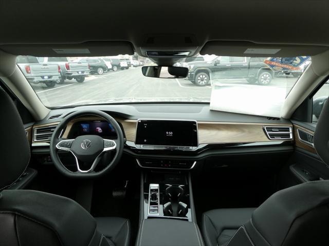 Photo of 2025 Gray Volkswagen Atlas