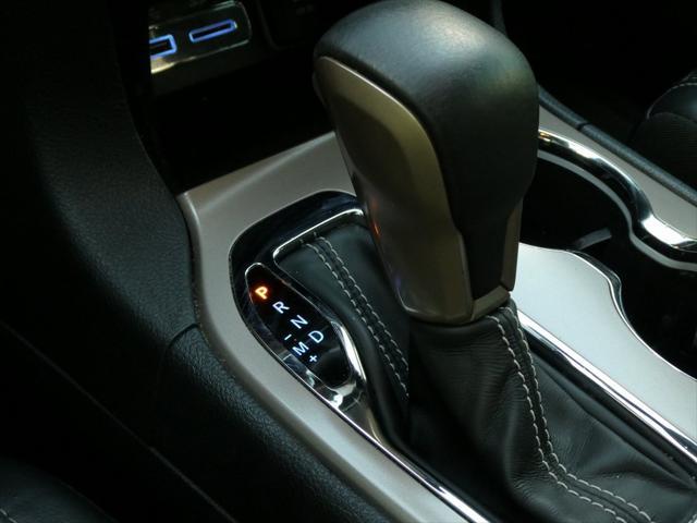 Photo of 2017 Bright White Clearcoat Jeep Grand Cherokee