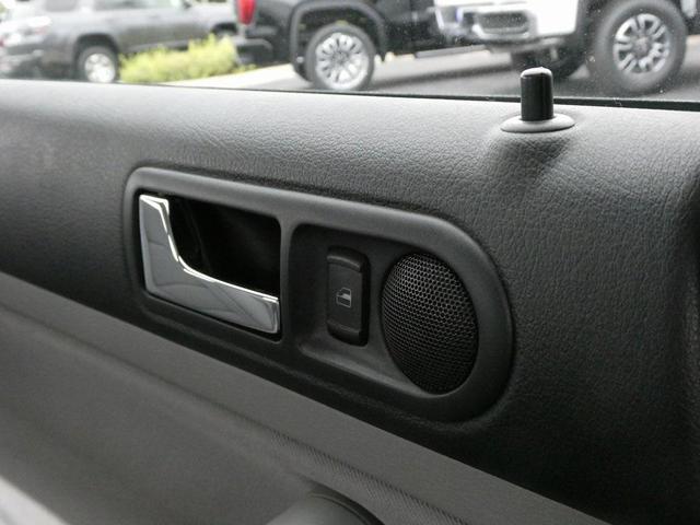 Photo of 2006 Black Volkswagen Golf