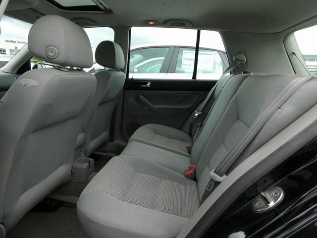 Photo of 2006 Black Volkswagen Golf