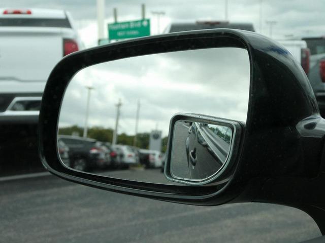 Photo of 2006 Black Volkswagen Golf