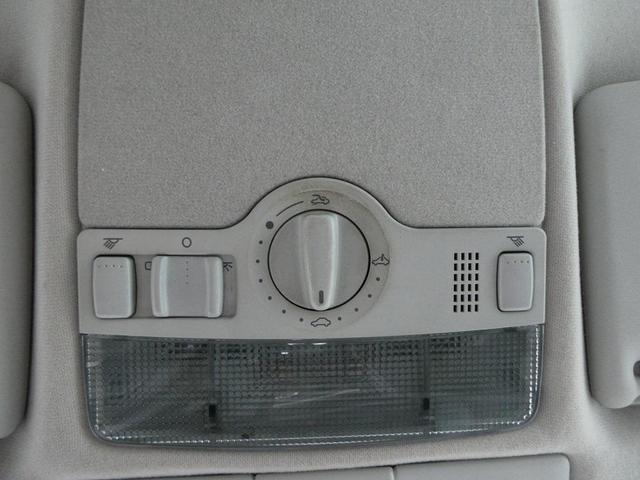 Photo of 2006 Black Volkswagen Golf