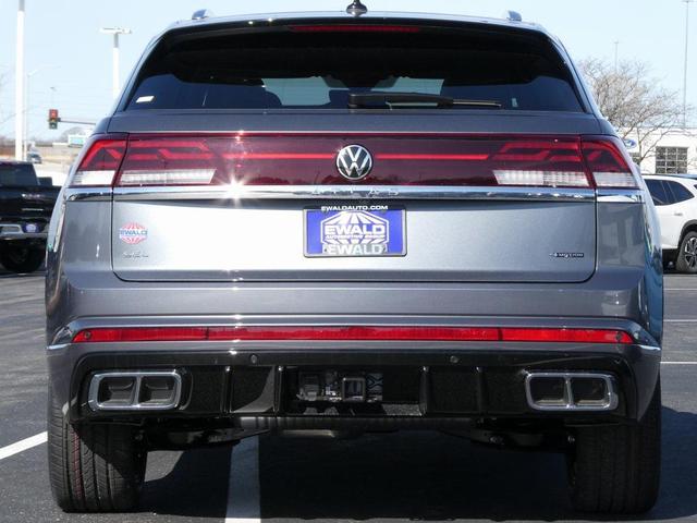 Photo of 2025 Gray Volkswagen Atlas Cross Sport
