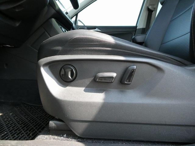 Photo of 2018 Platinum Gray Metallic Volkswagen Tiguan