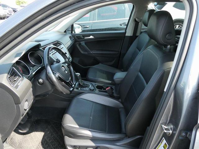Photo of 2018 Platinum Gray Metallic Volkswagen Tiguan