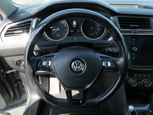 Photo of 2018 Platinum Gray Metallic Volkswagen Tiguan